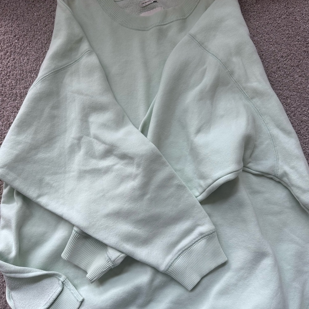 American Eagle Light Mint Crewneck Sweatshirt *brighter than pic